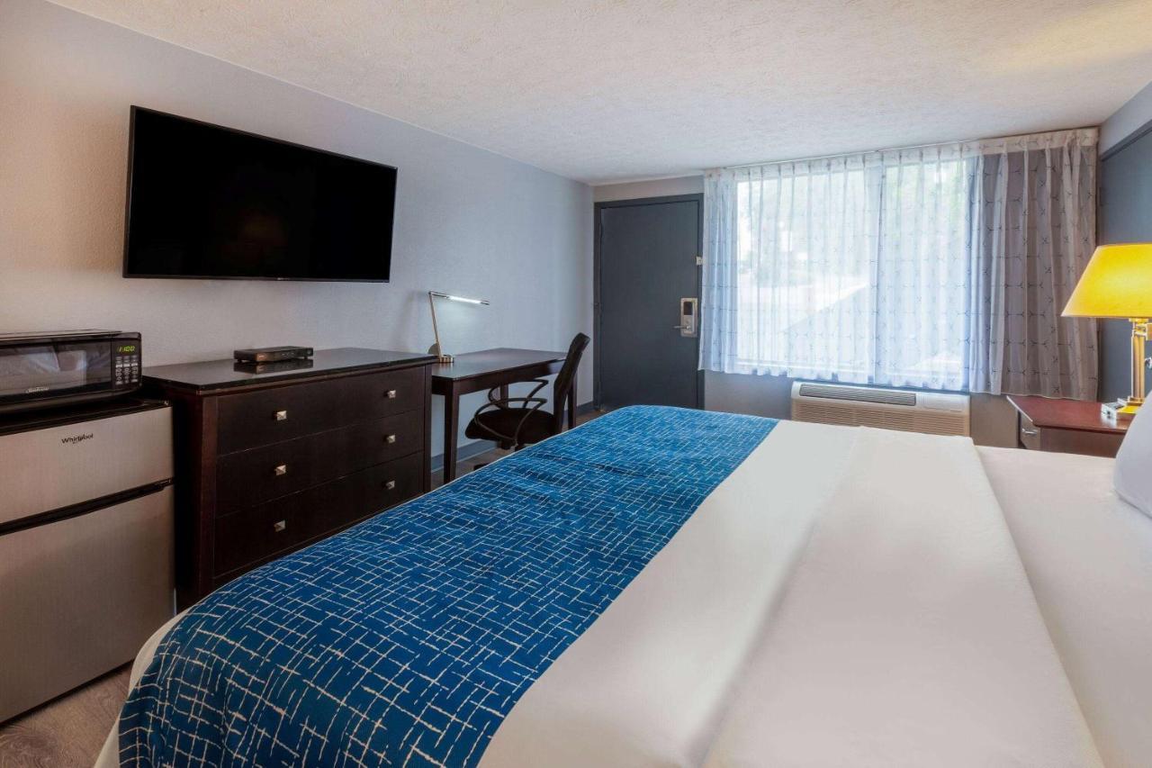 Travelodge By Wyndham Charles Town - Harpers Ferry Zewnętrze zdjęcie