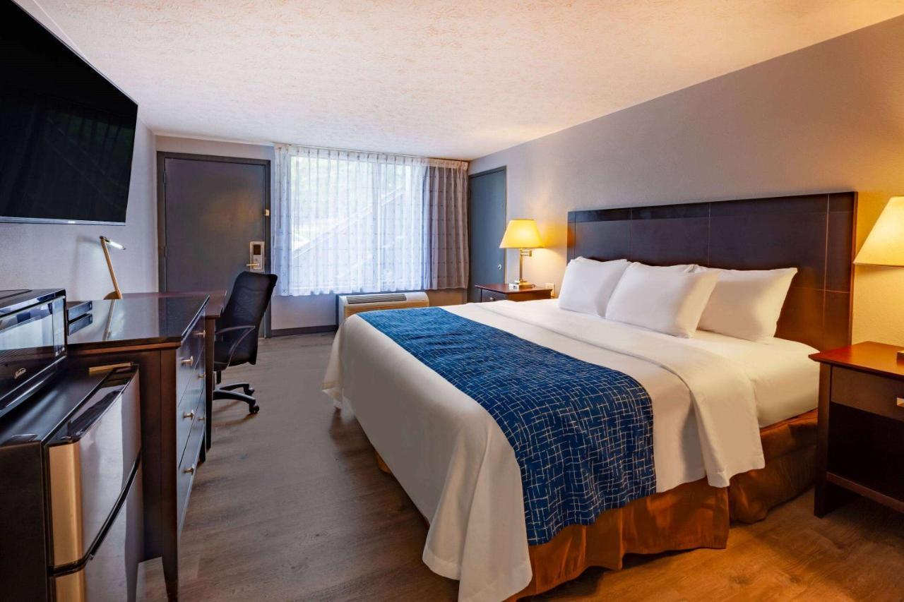 Travelodge By Wyndham Charles Town - Harpers Ferry Zewnętrze zdjęcie